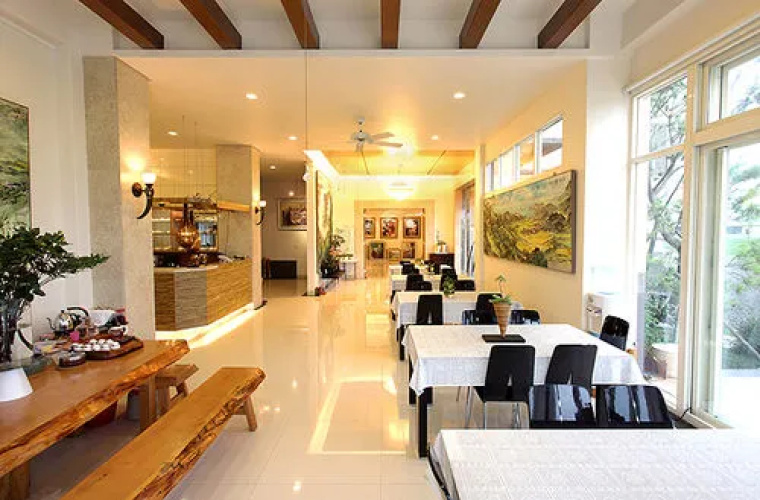 Wenyasyuan Art Gallery B & B