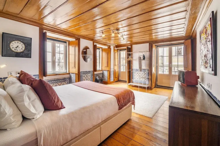 Lisbon Gem Timeless Elegance And Modern Comfort