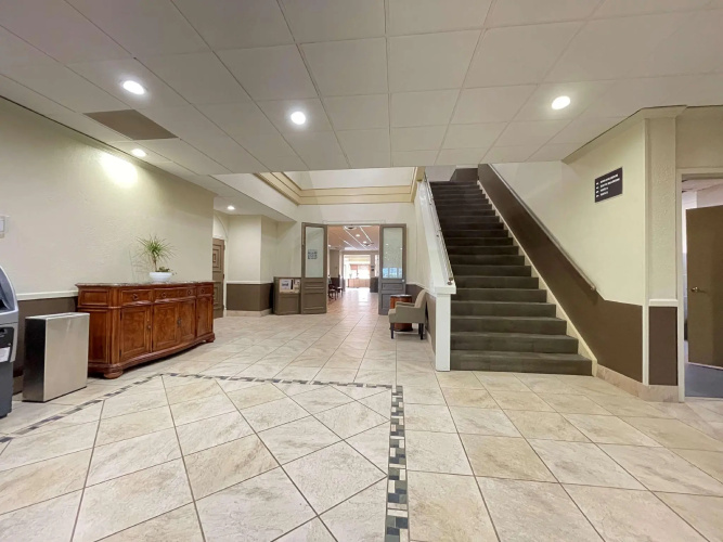 Comancheria Hotel & Convention Center