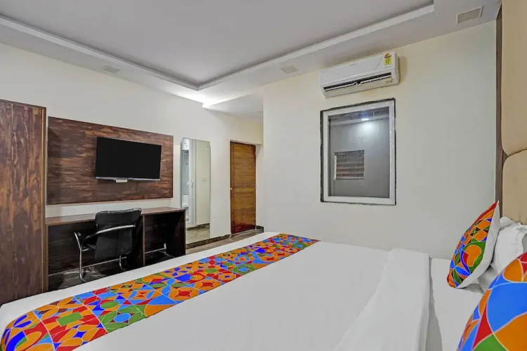 Fabhotel Dream House