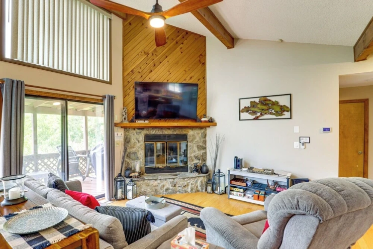 2 Bedrooms Cottage