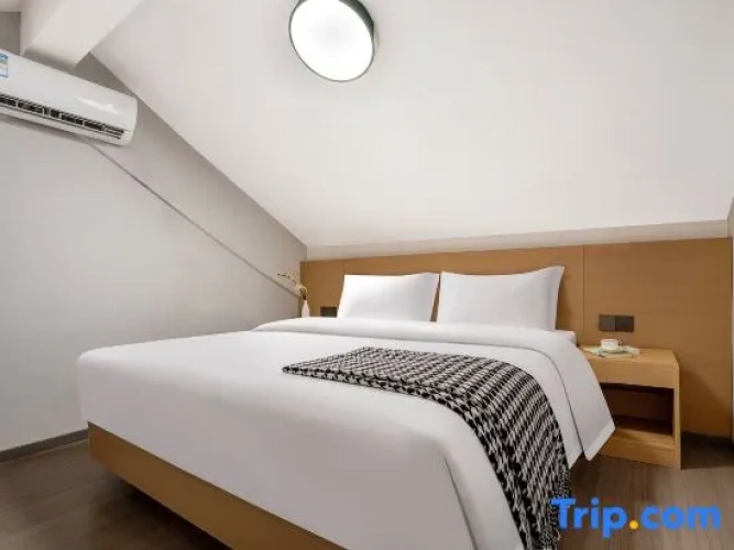 Premium Twin room