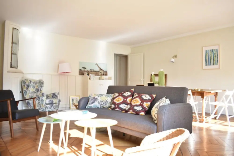 Spacious 2 Bedroom Apartment in Paris 2nd