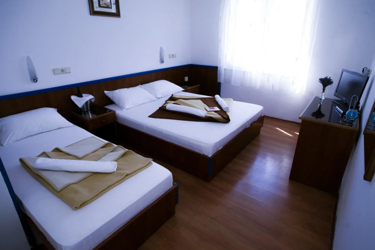 Beach Hotel Plaza