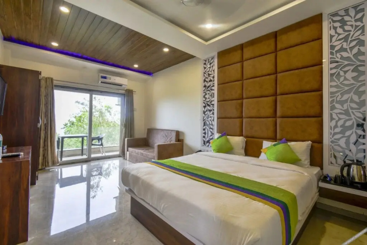 Hotel Sona Palace