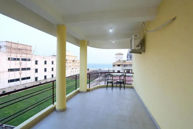 Rupashree Bangla Puri by Goroomgo