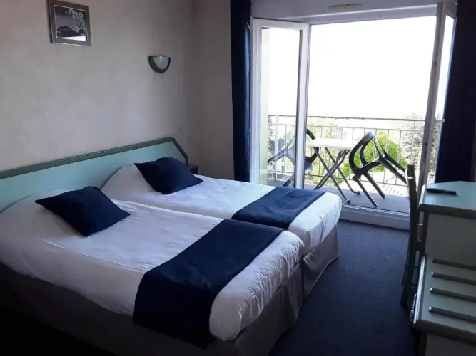 Standard Double room with lake view