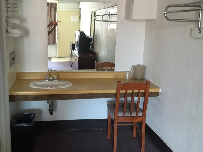 Daniel Boone Motor Inn