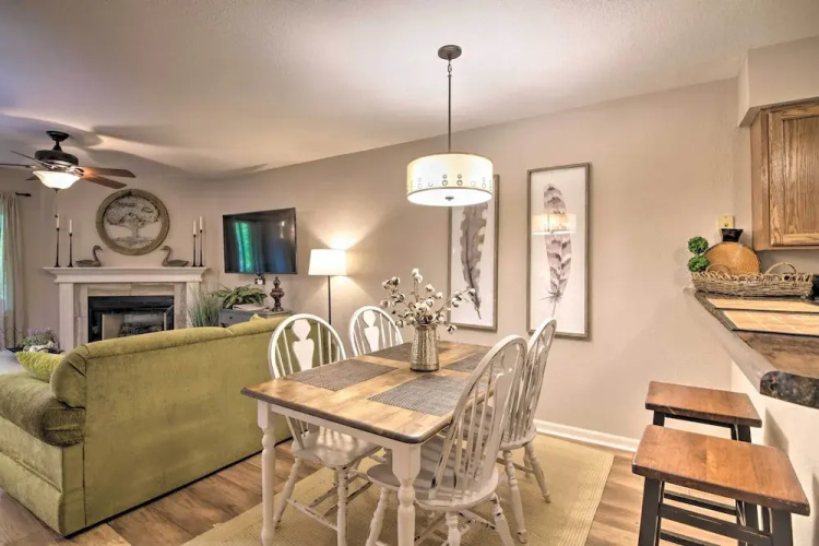 Heated Pool Access: Condo < 5 Mi to Branson Strip!