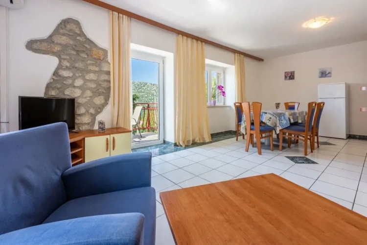 Apartment with balcony