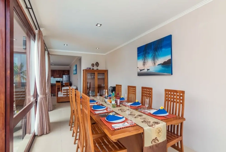 Comfort Sextuple Villa
