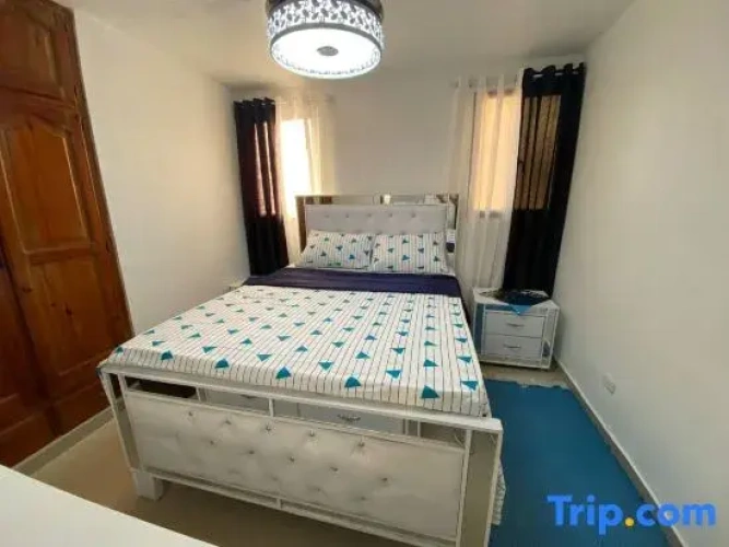 3 Bedrooms Apartment