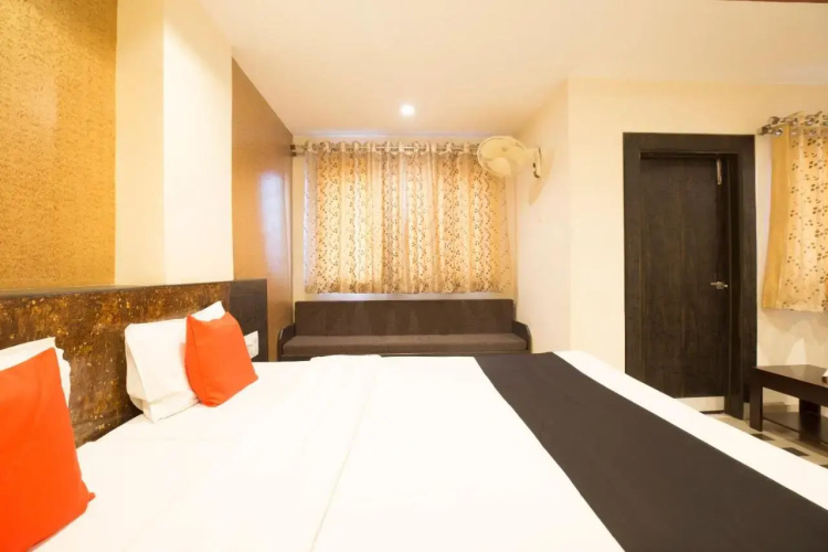 Hotel Nakshatra