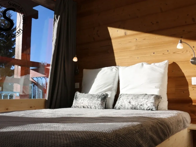 Family Apartment with balcony and with mountain view