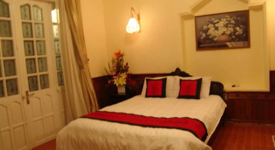Home Hotel