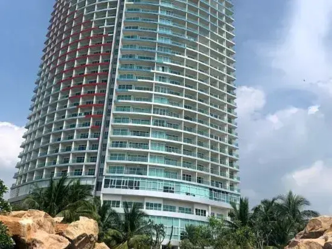 White Sand Beach Residence Pattaya