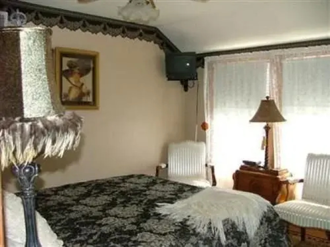 Magnolia House