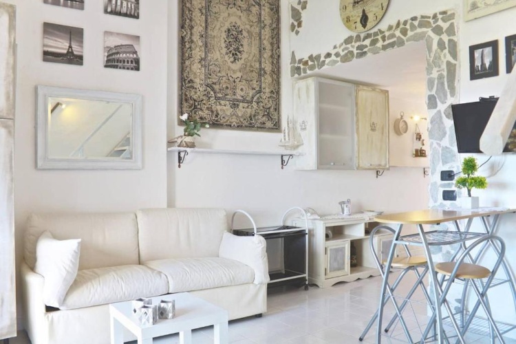 2 Bedrooms Cottage