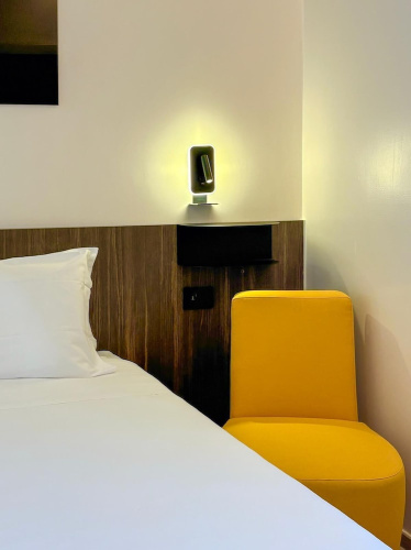 Revolution Hotel