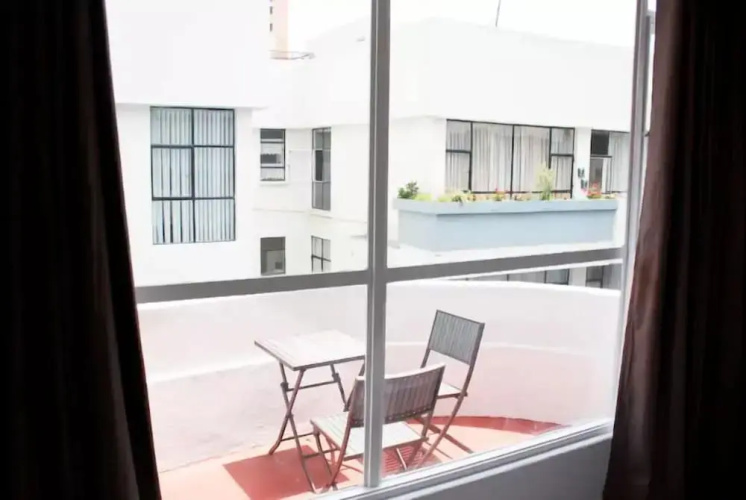 Big & Beautiful Apt Super Located - Adults only
