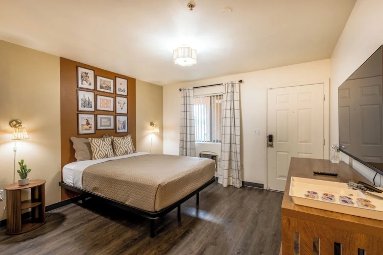 Guest rooms