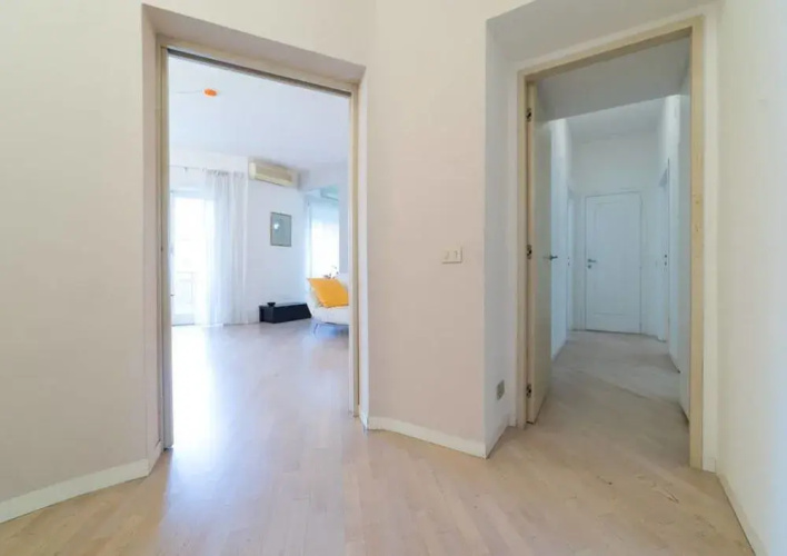 Large Flat With Garden and car Parking