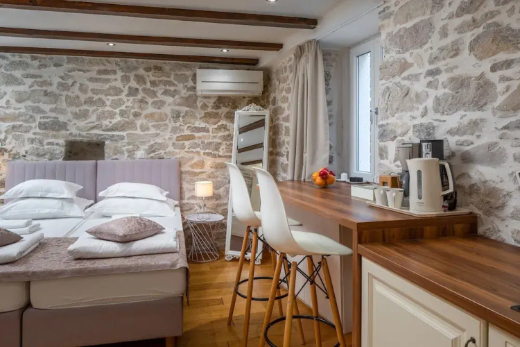 2 - Luxury Studio With Terrace in Heart of Split