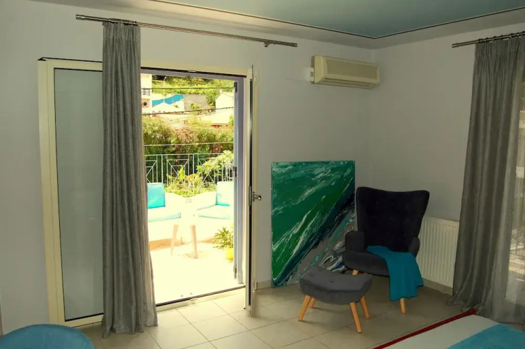 Alkyoni Studios & Apartments