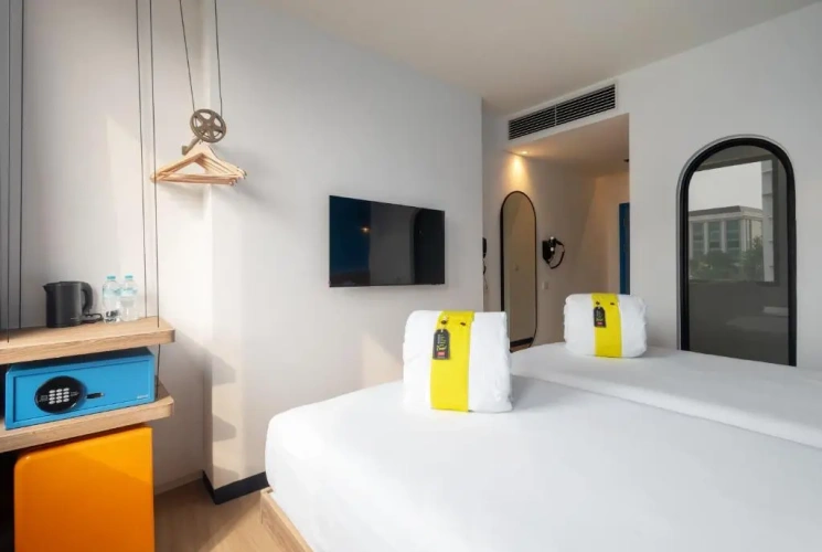 Standard Twin room