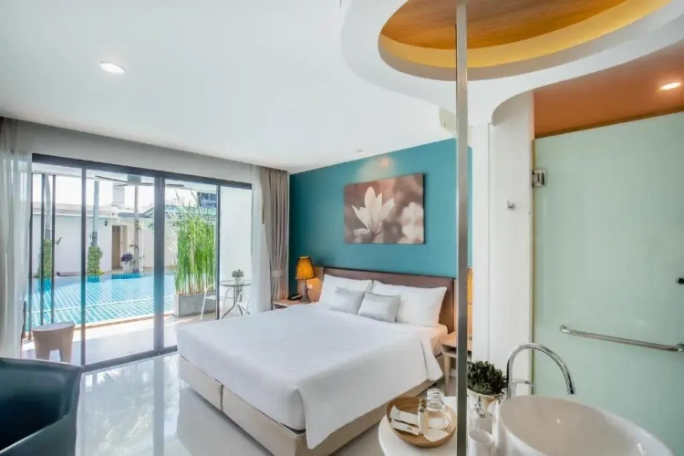 Pool Access Double room