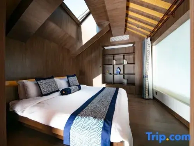 Double Suite with lake view