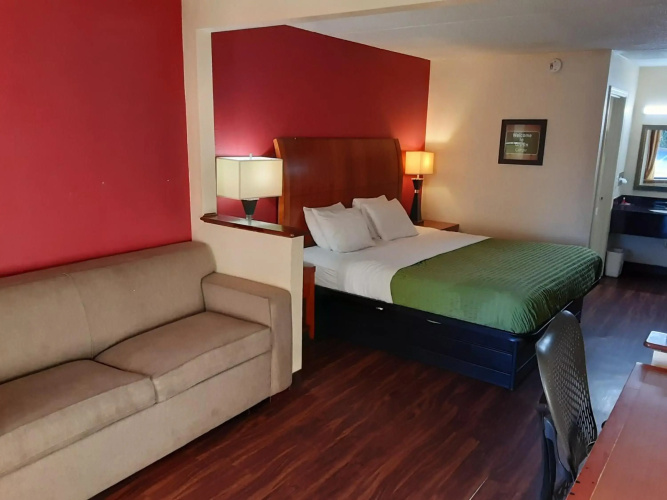Econo Lodge Inn & Suites Griffin North
