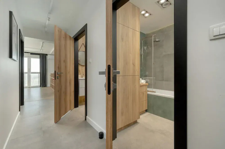 Bright & Peaceful Apartment by Renters