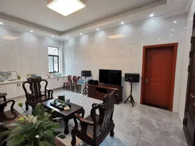 Huangjiaxiaoyuan B & B