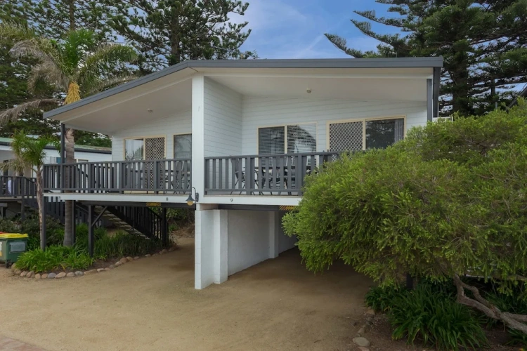 Standard Quintuple room with balcony