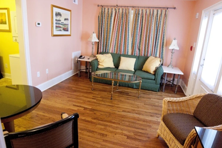1 Bedroom Economy Suite