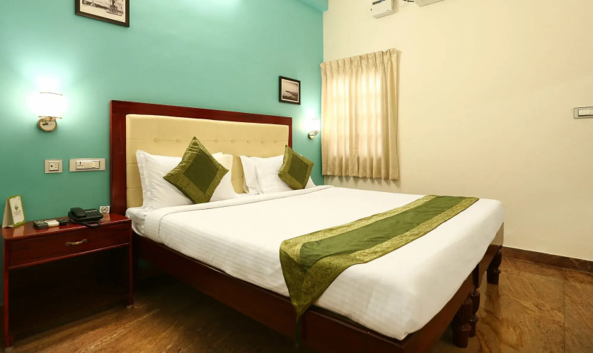 Treebo Grace Inn, 3 Min Walk From Promenade Beach