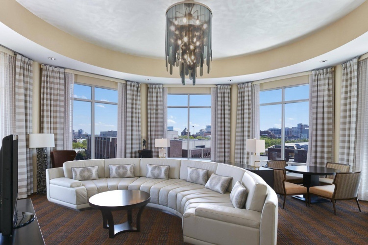 The Inn at Penn, a Hilton Hotel photo 7
