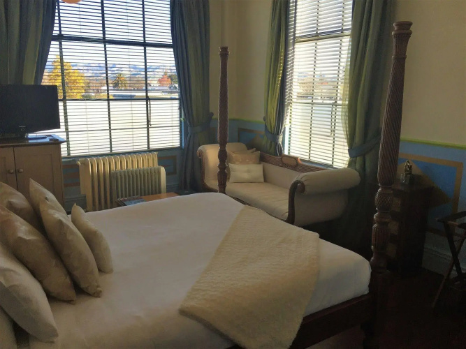 Hotel d'Urville