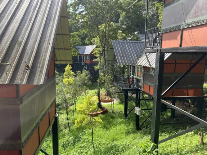 Santhi Hill View Resort