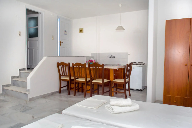 Arkas Inn