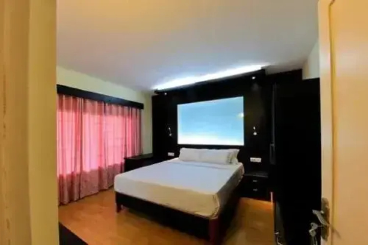 Emarald Hotel