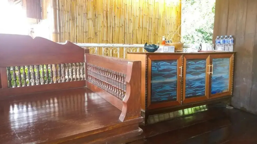 Cast Away Homestay