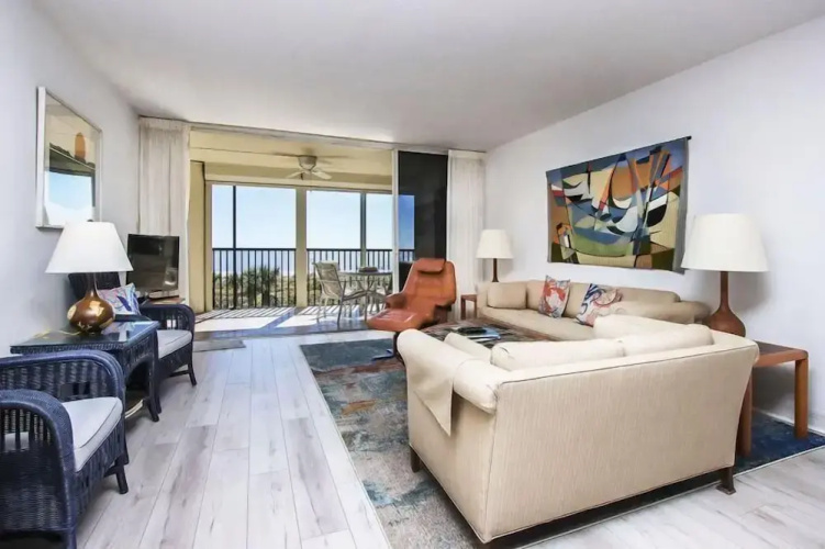 Snug Harbour 312