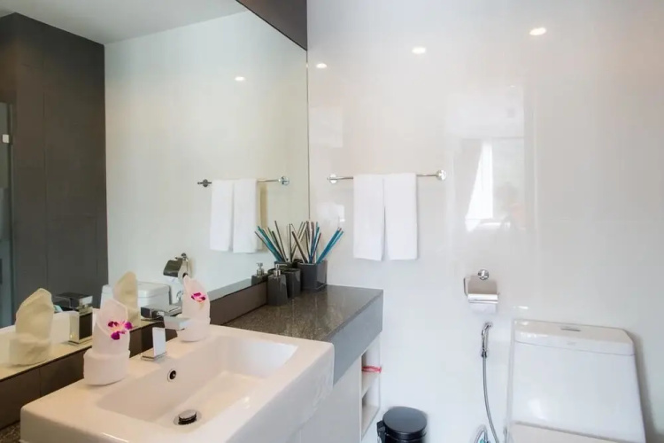 6th Avenue Phuket Apartments