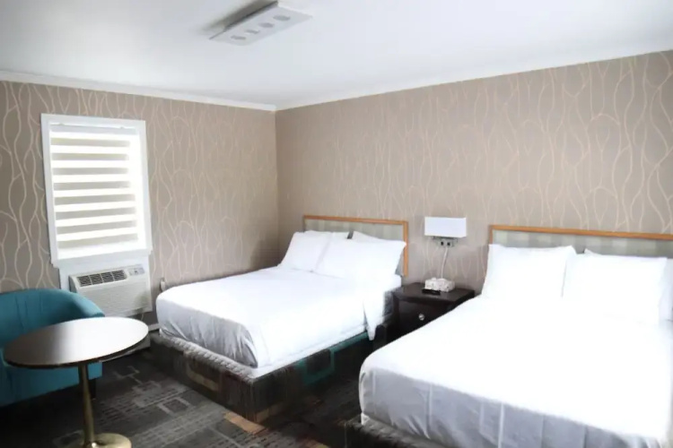 Walkerton Inn Motel