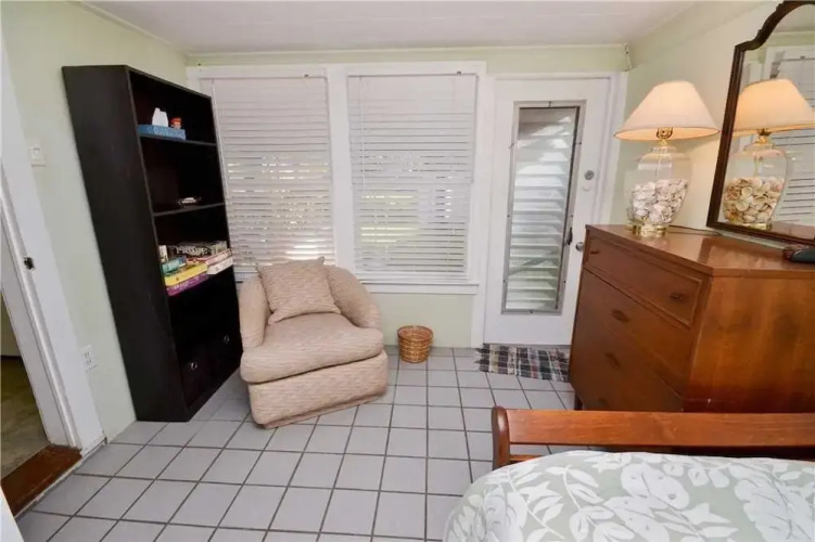 Starfish Cottage - Two Bedroom Home