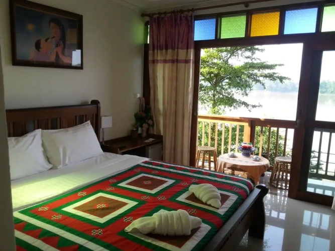 Standard Double room with balcony and with river view