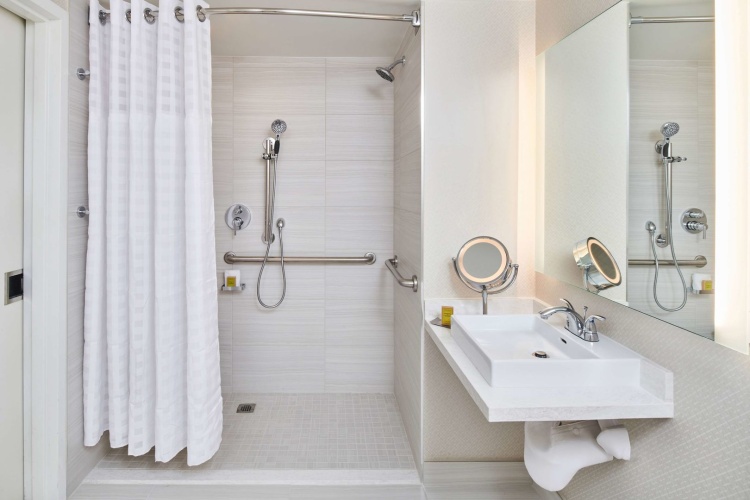 DoubleTree by Hilton Hotel Irvine - Spectrum photo 11