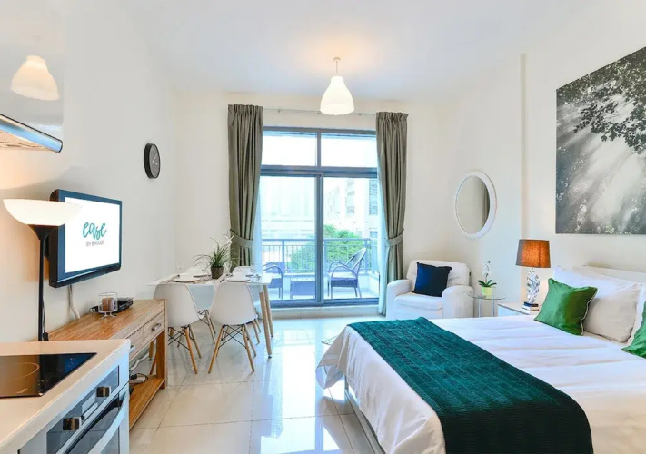 Rainforest Studio - Ease by Emaar